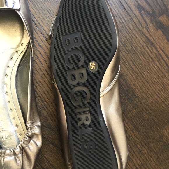 BCBGirls pewter flats with buckle. Size 7.5 - Picture 2 of 3
